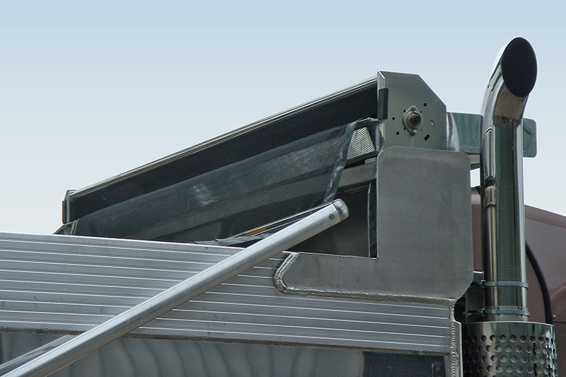 Mesh_tarps02_800x533